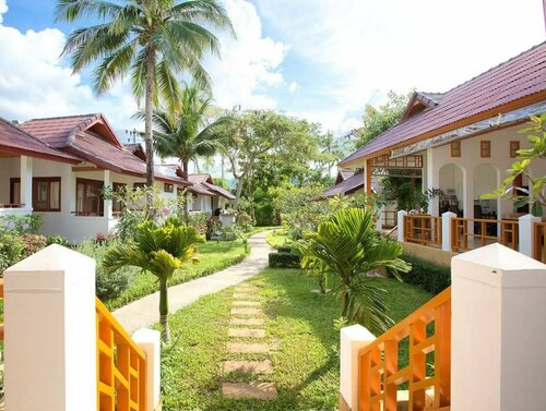 Гостиница The Cosy Beach Resort в Маенаме