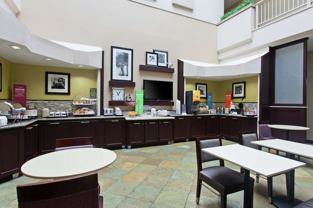 Фото Hampton Inn Santa Cruz