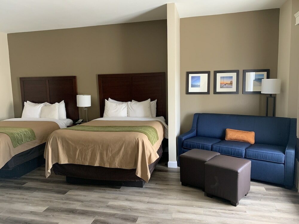Фото Comfort Inn And Suites