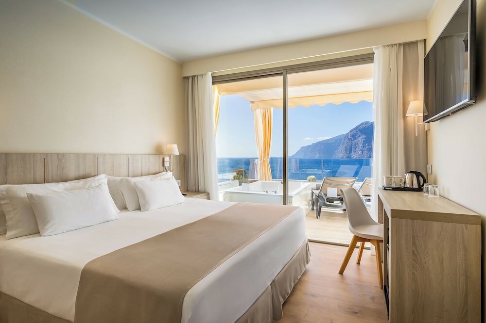 Фото Barceló Santiago