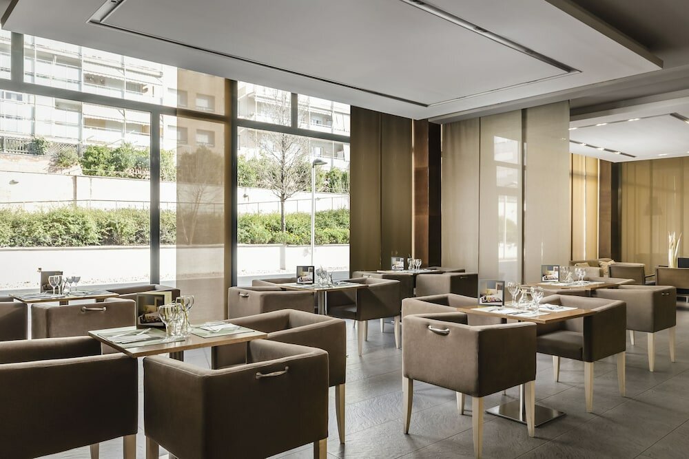 Фото Exe Barcelona Gate