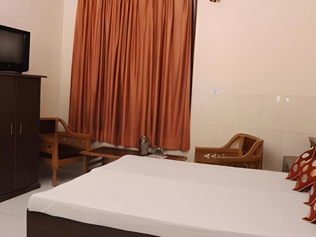 Фото Hotel Surya Palace