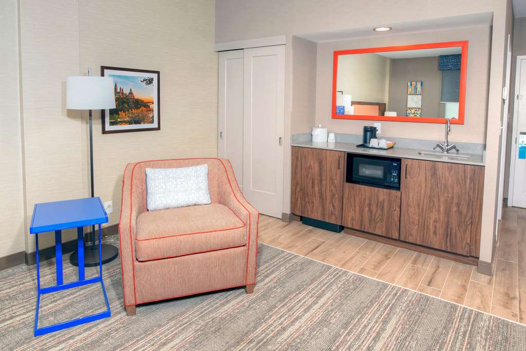 Фото Hampton Inn by Hilton Ottawa
