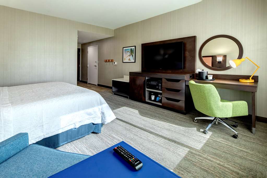 Фото Hampton Inn & Suites Indio