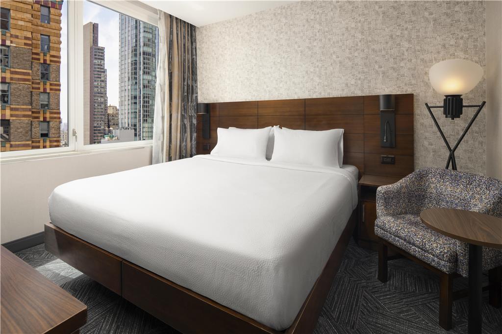 Фото Hilton Garden Inn New York/Midtown Park Avenue