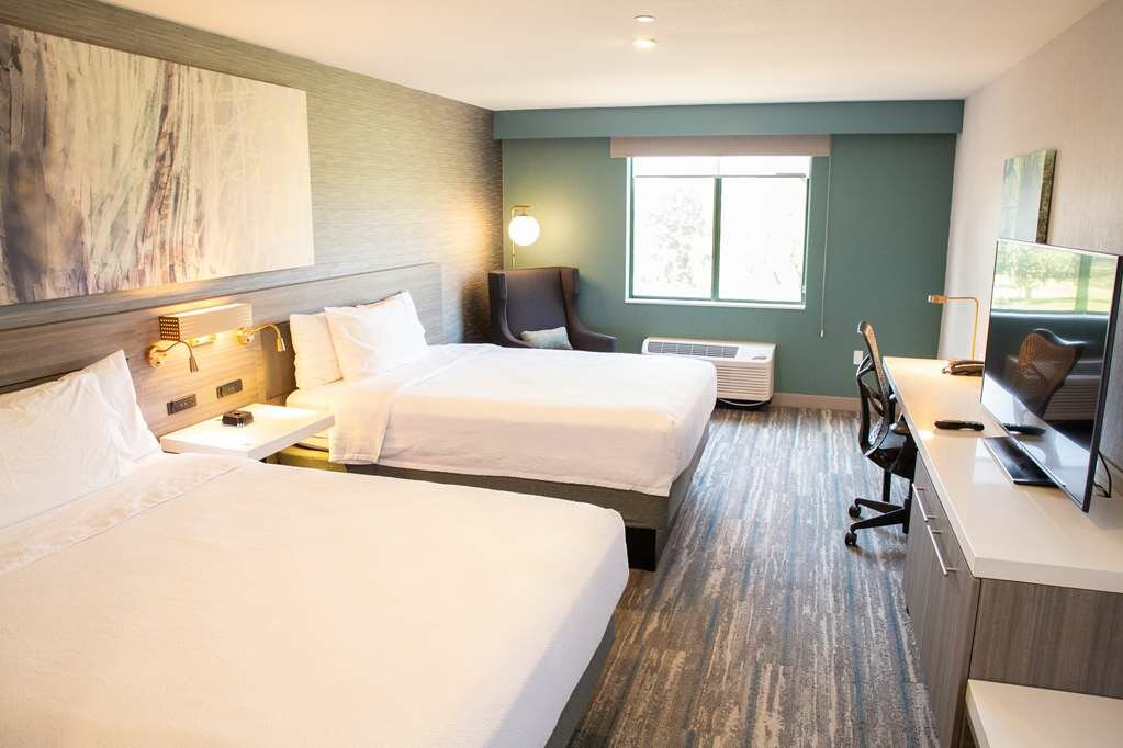Фото Hilton Garden Inn Los Angeles Montebello