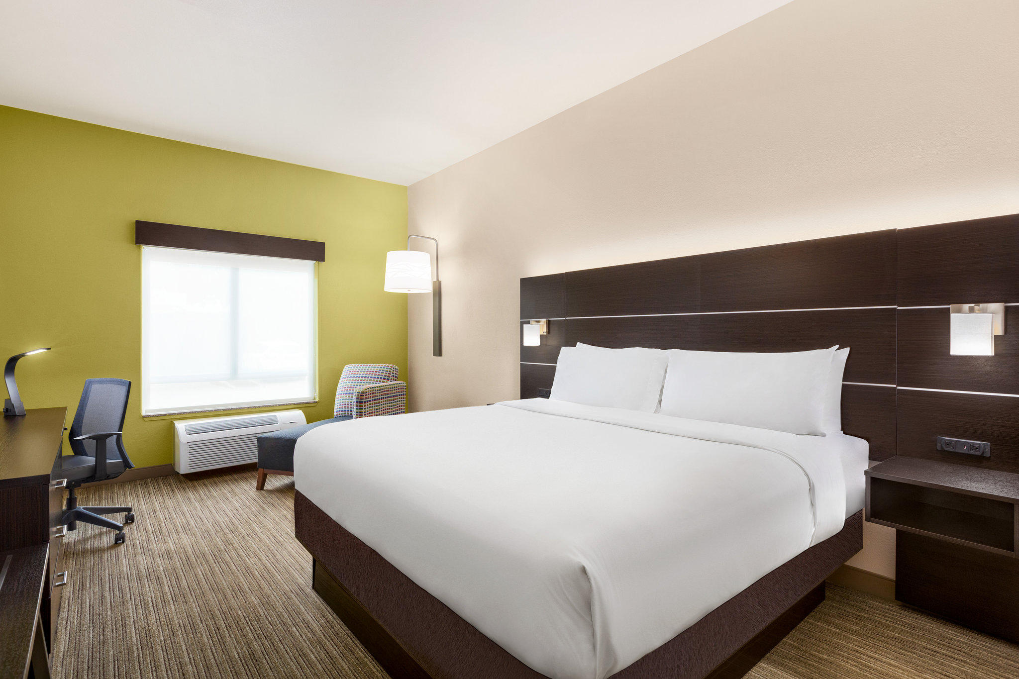 Фото Holiday Inn Express & Suites San Antonio Nw - Medical Area, an Ihg Hotel