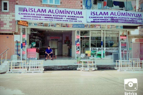 Convenience store Panda Pamex, Batman, photo