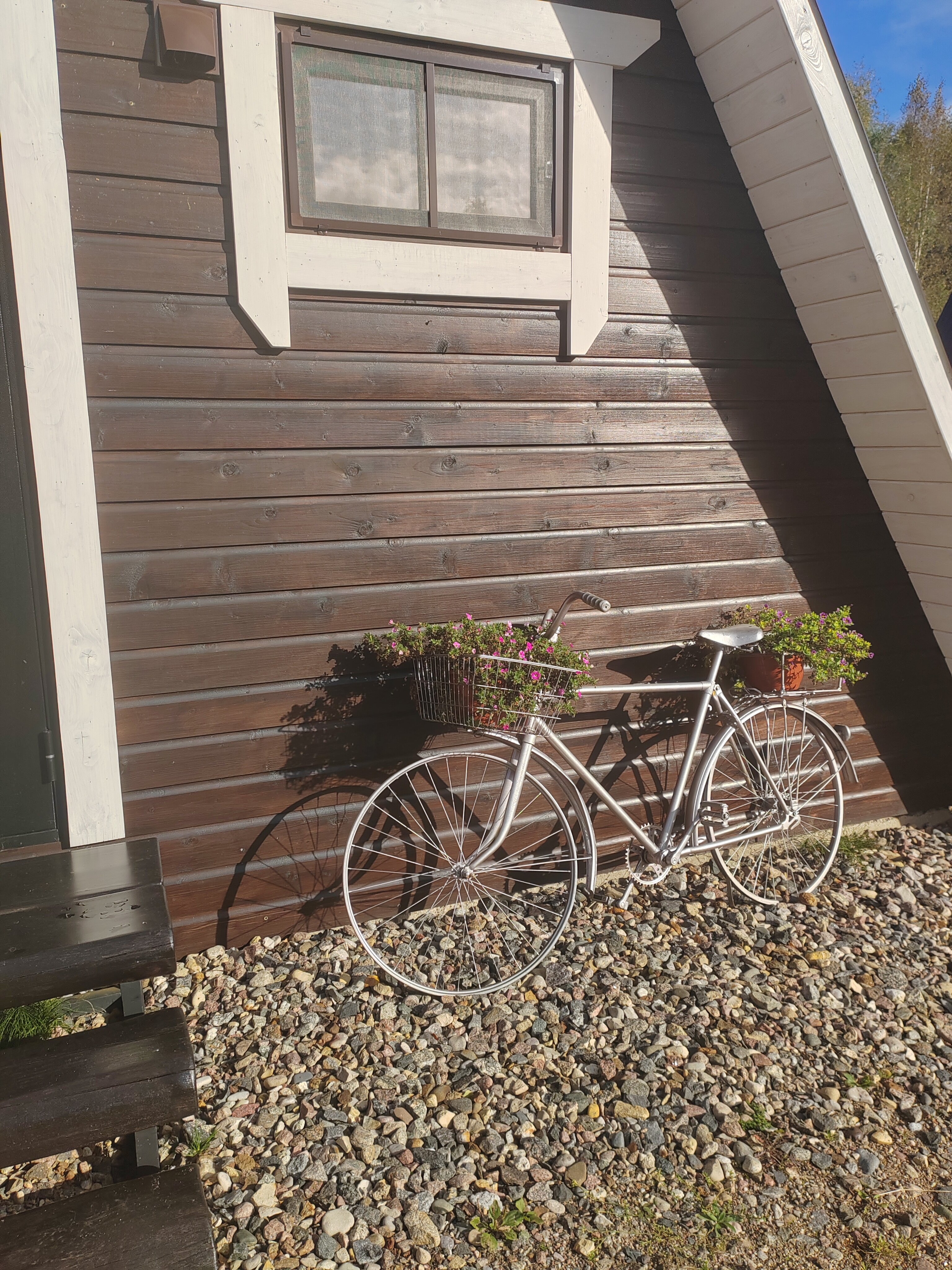 Фото Дом у пруда