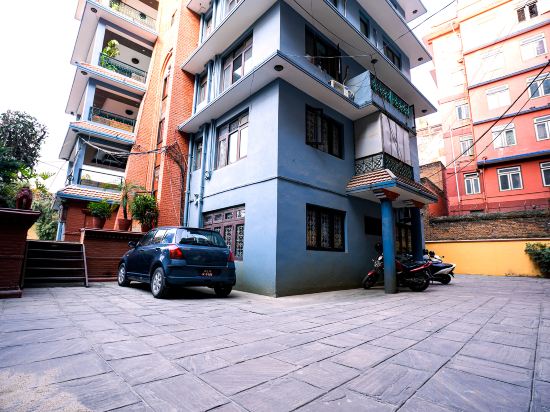 Фото Hotel Ganesh Himal