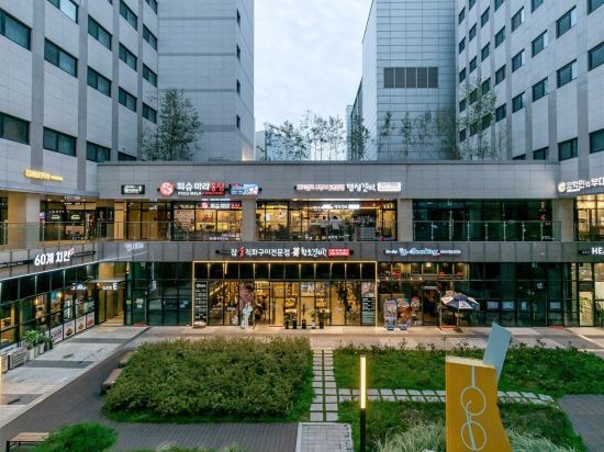 Фото Howard Johnson by Wyndham Incheon Airport