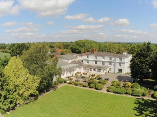 Фото Rowton Hall Hotel and SPA