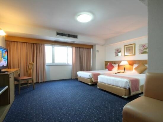 Фото Samran Place Hotel