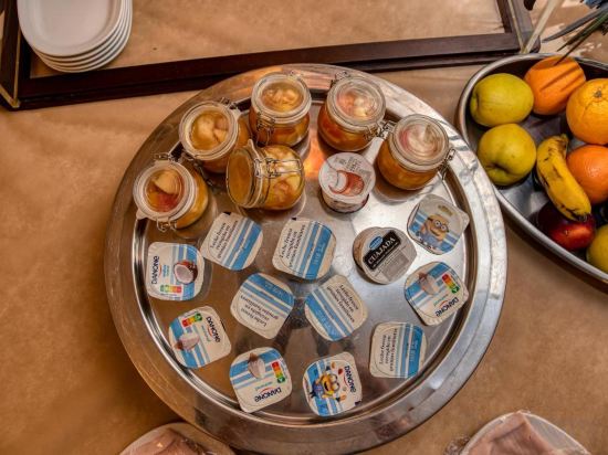 Фото Hotel Castilla Vieja