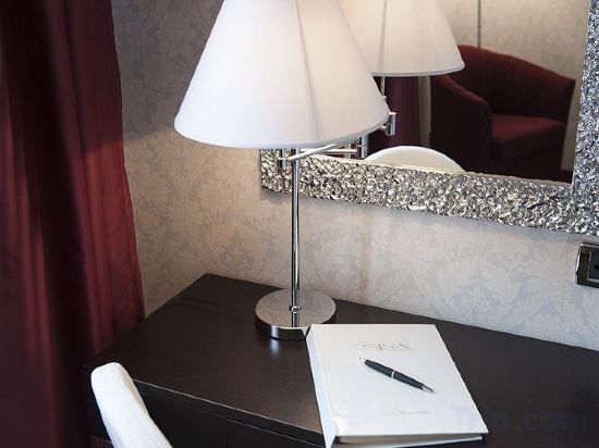 Фото Sina Bernini Bristol