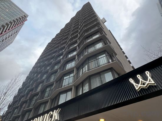 Фото Warwick Seattle