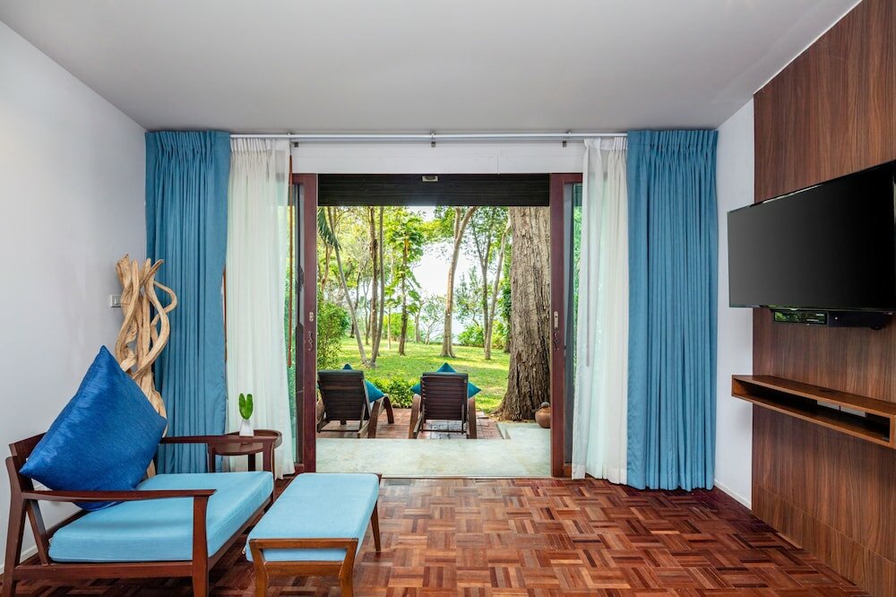 Фото The Monttra Pattaya