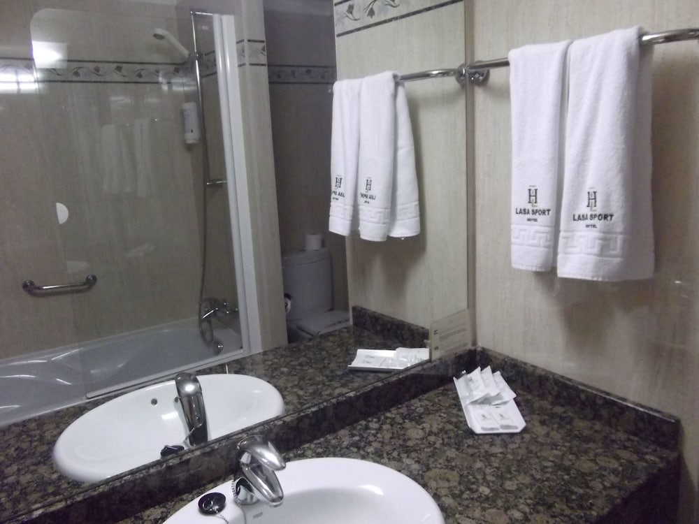 Фото Hotel Lasa Sport