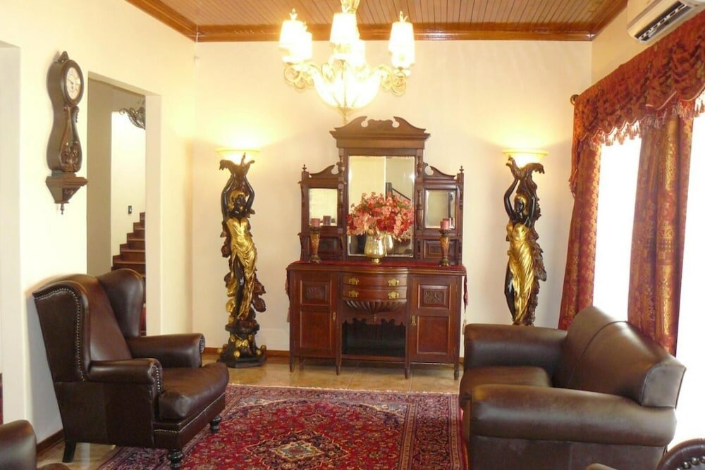 Фото Kimberley Manor Guesthouse