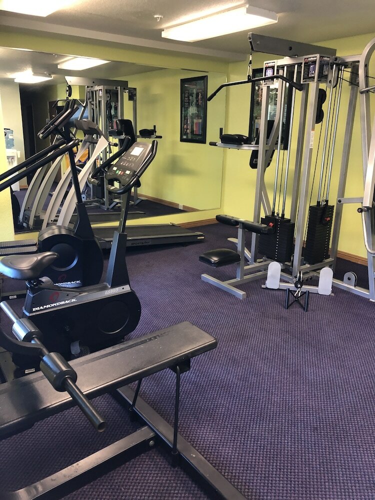 Фото Cloverdale Wine Country Inn & Suites