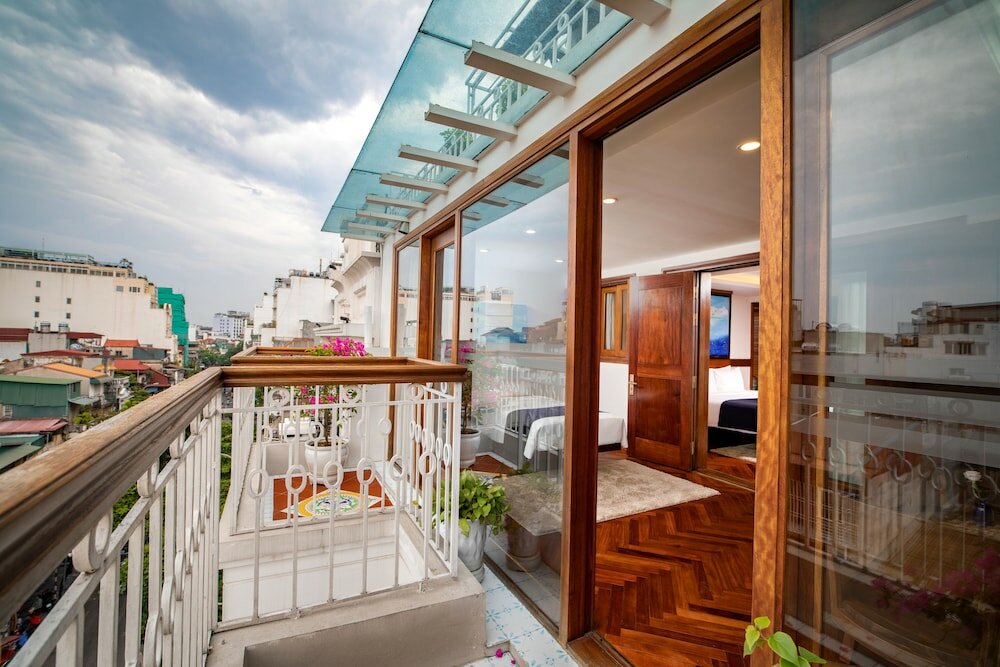 Фото Hai Bay Hotel