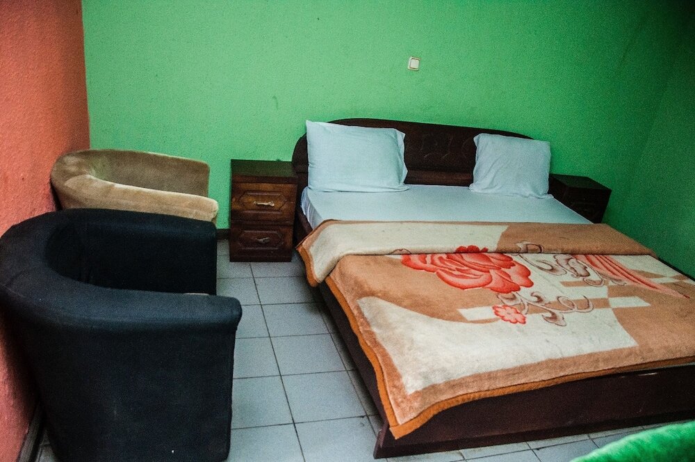 Фото Alfoscar Hotel & Suites