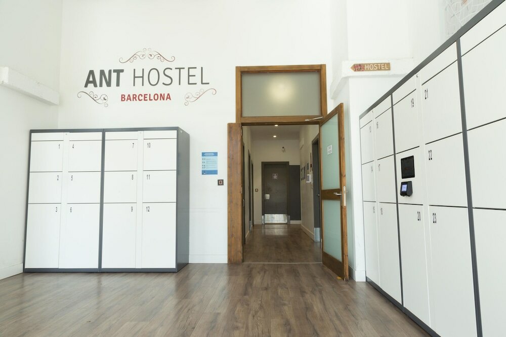 Фото Ant Hostel Barcelona