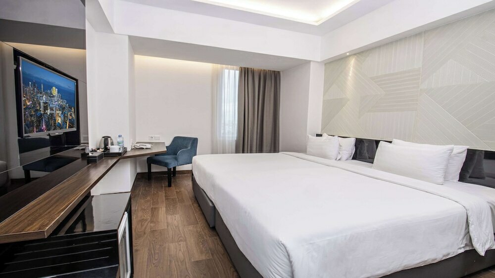 Фото Golden Tulip Essential Makassar
