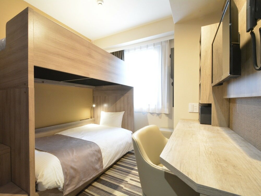 Фото Hotel Sanrriott Shinsaibashi