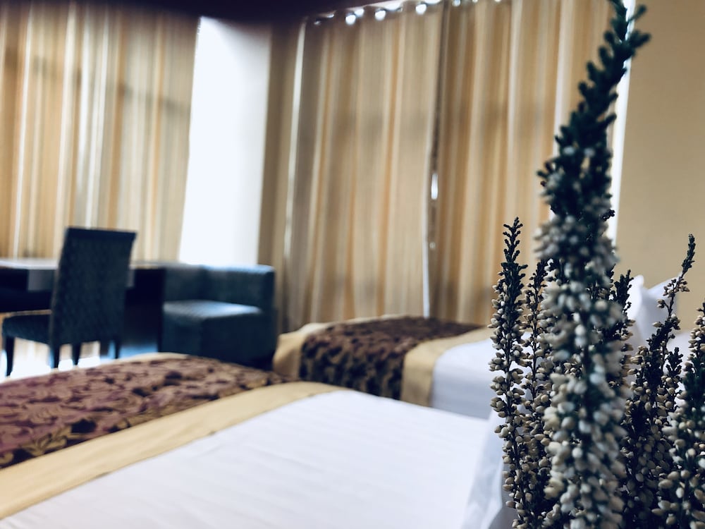 Фото Hotel Kompleksi Arifi