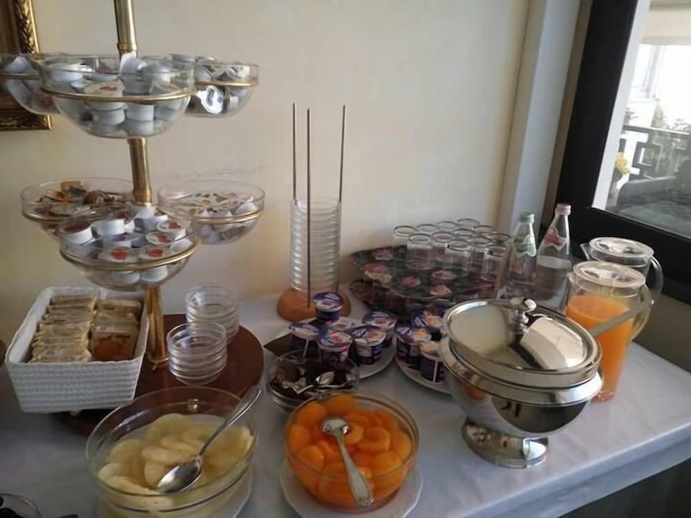 Фото Hotel Plaza