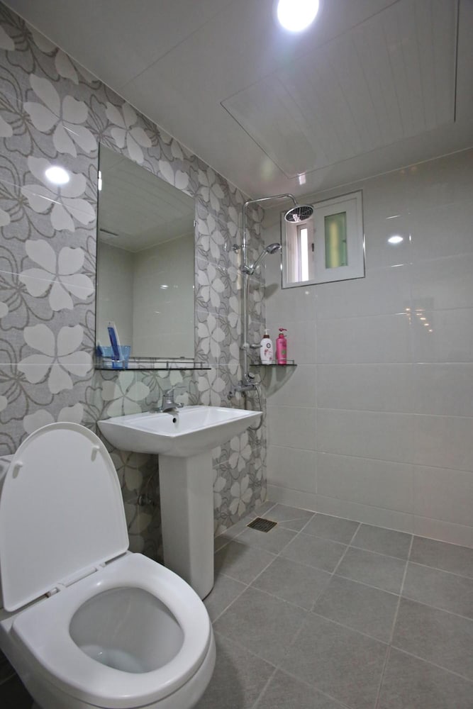 Фото Champion Hotel Jeju