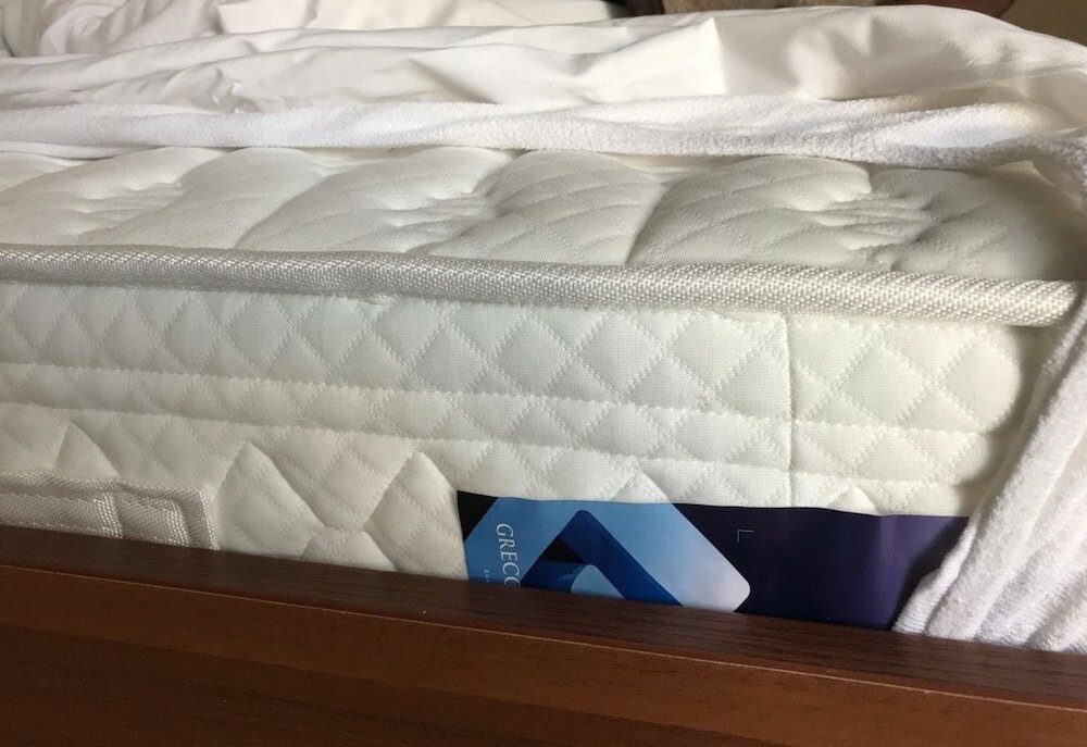 Фото Leonidas Hotel and Studios