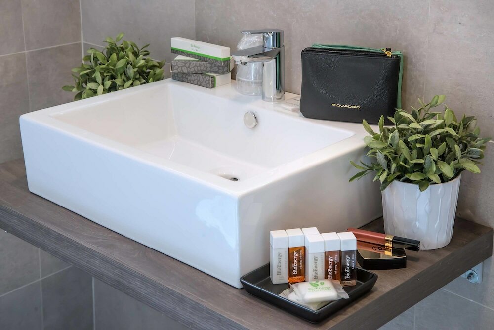 Фото Navona Essence Hotel