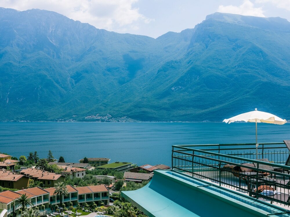 Фото Hotel Cristina