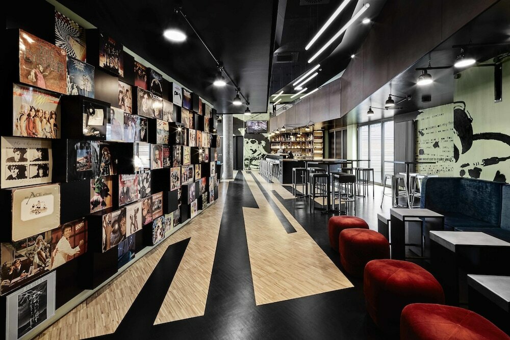 Фото Generator Hamburg