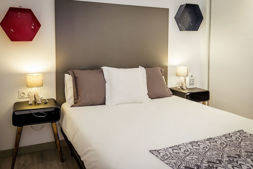 Фото Hostemplo Sagrada Familia