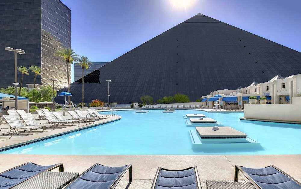Фото Luxor Hotel and Casino
