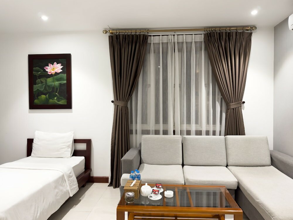 Фото Hoang Yen Hotel - Phu My Hung