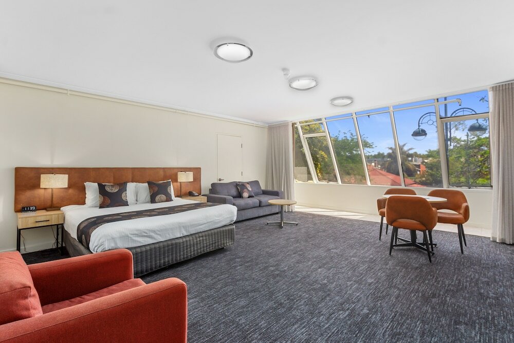 Фото Comfort Hotel Adelaide Meridien