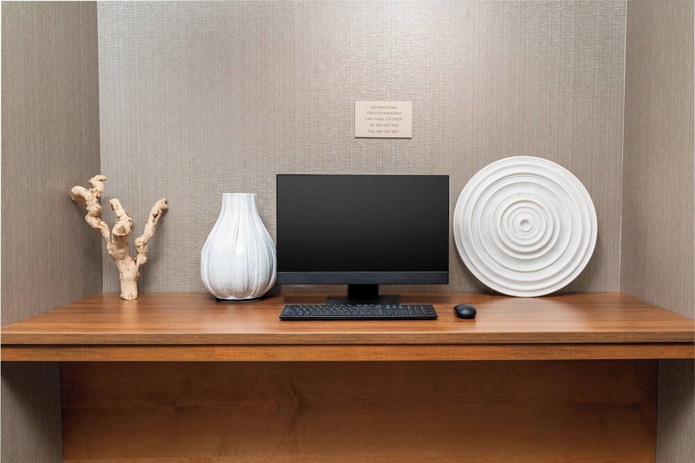 Фото SpringHill Suites by Marriott Irvine Lake Forest