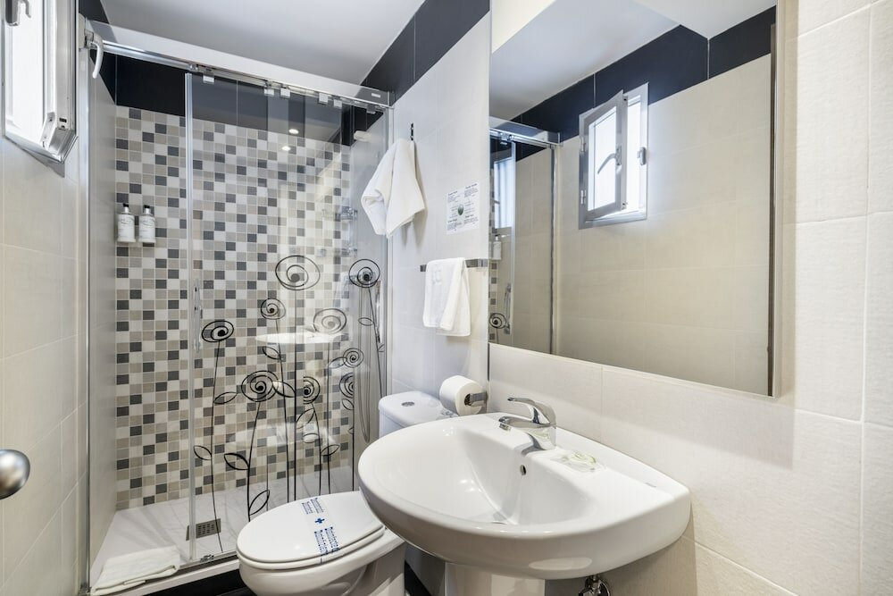 Фото Hostal Ballesta