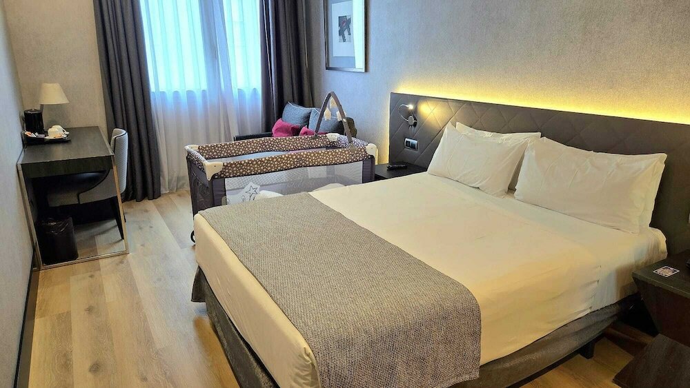 Фото Hotel Ilunion Bel Art