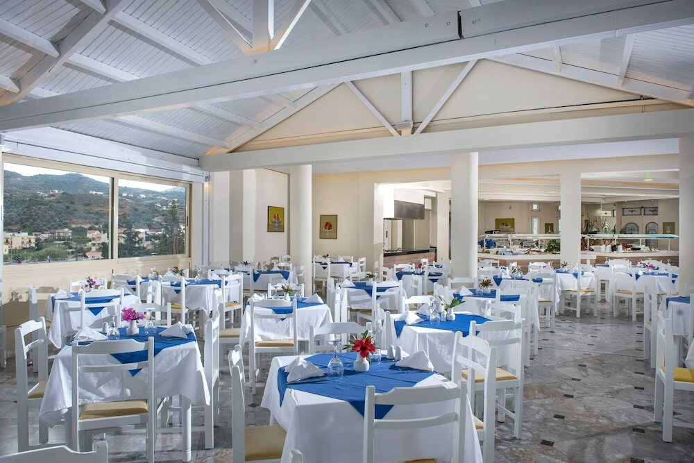 Фото Alexander House