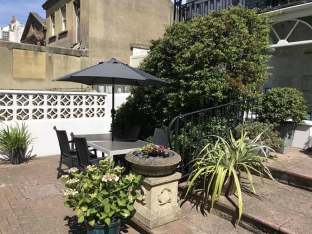 Фото The White House