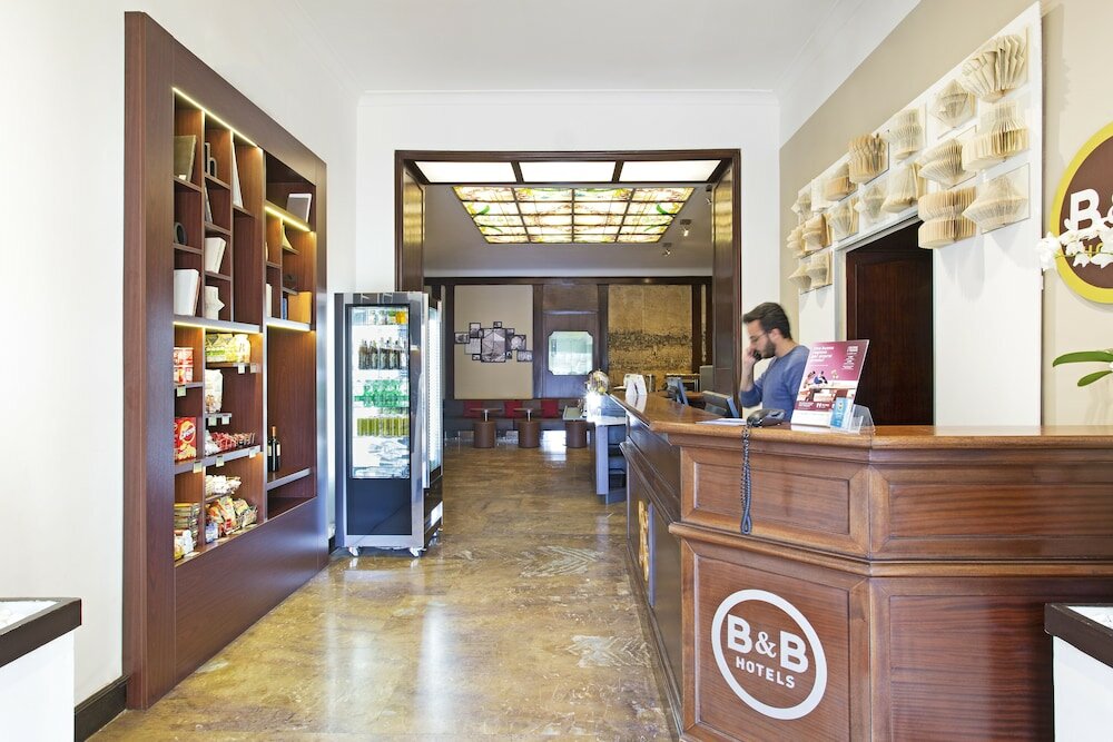 Фото B&B Hotel Napoli