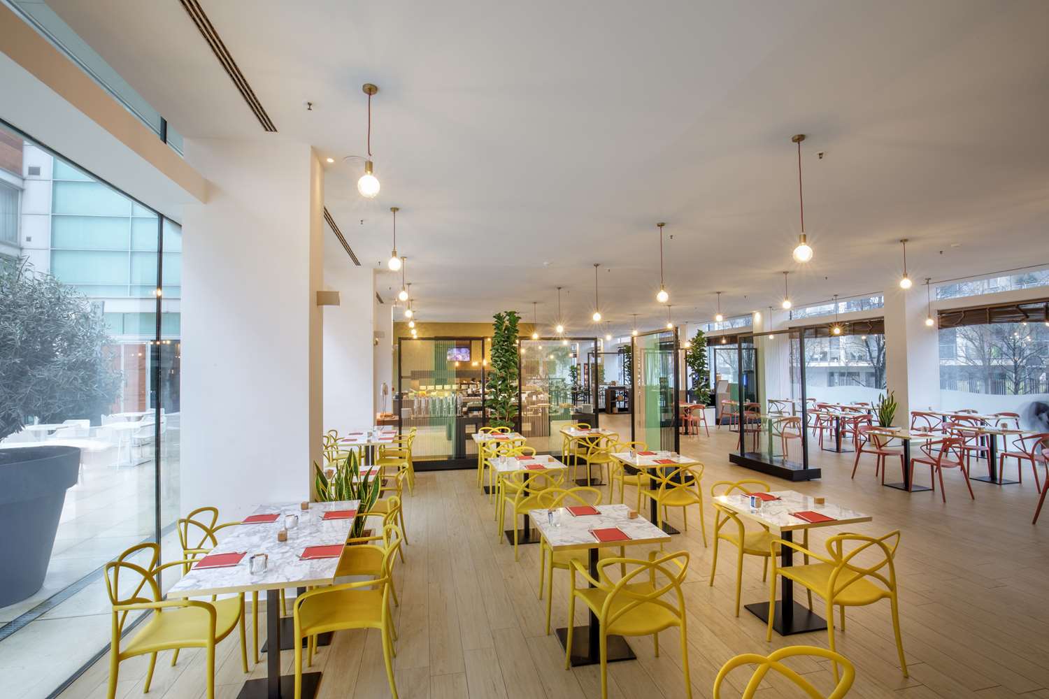 Фото DoubleTree by Hilton Milan