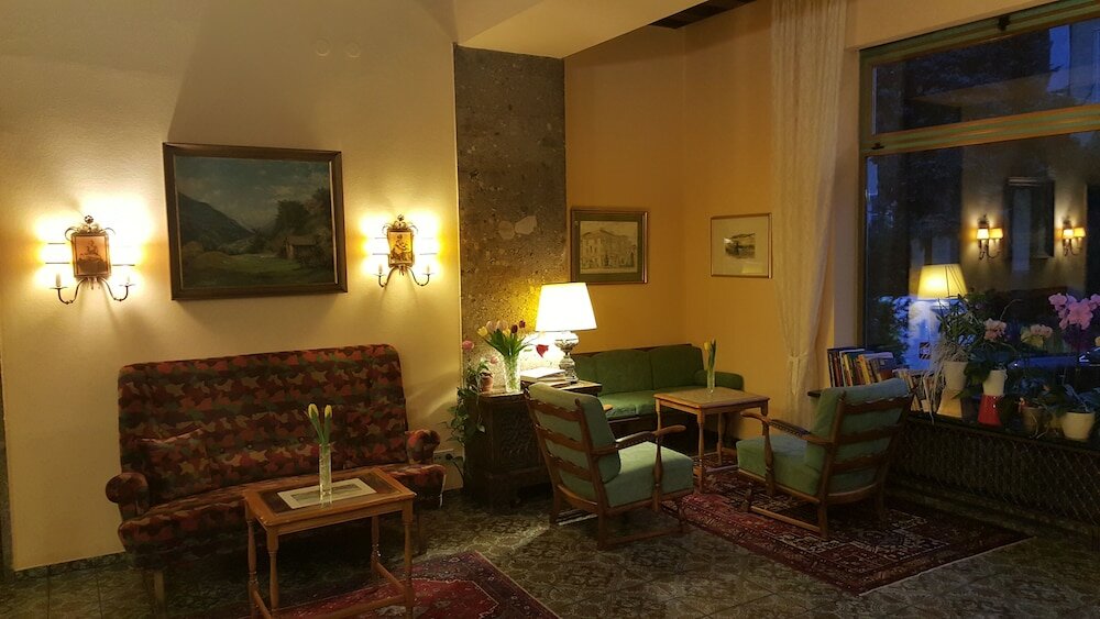 Фото Hotel Hohenstauffen