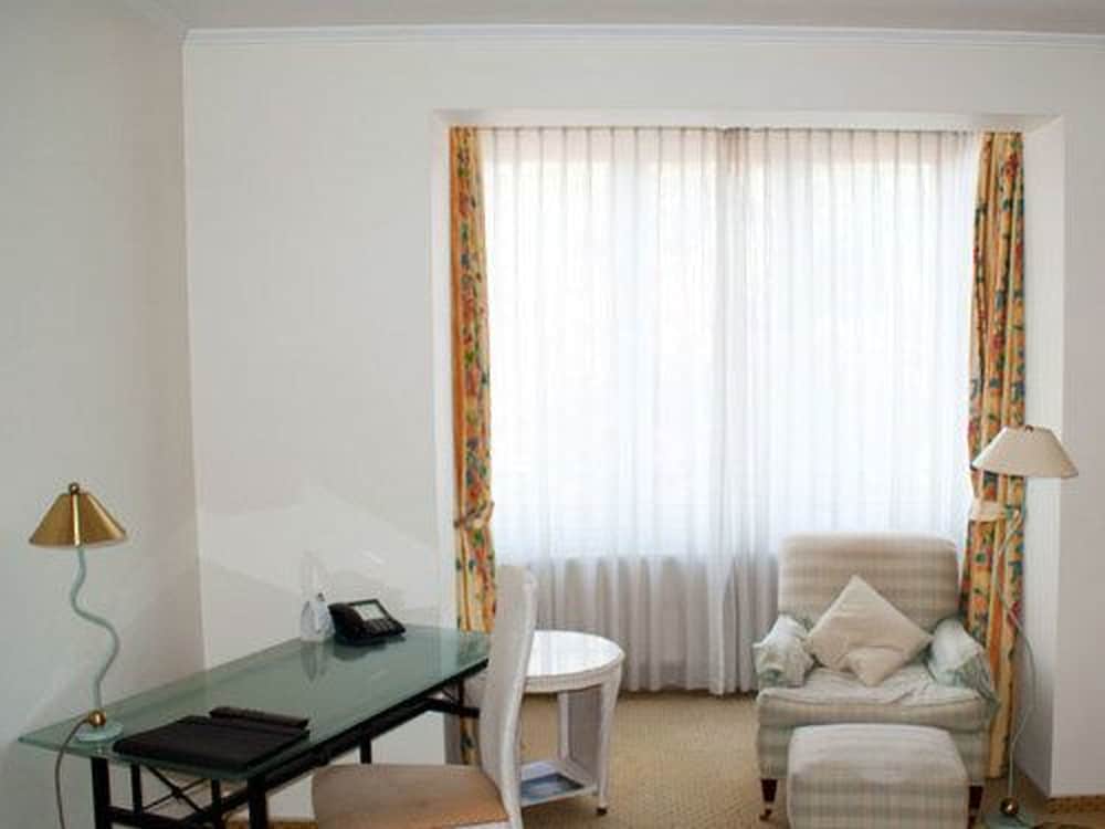 Фото Entrée Hotel Groß Borstel