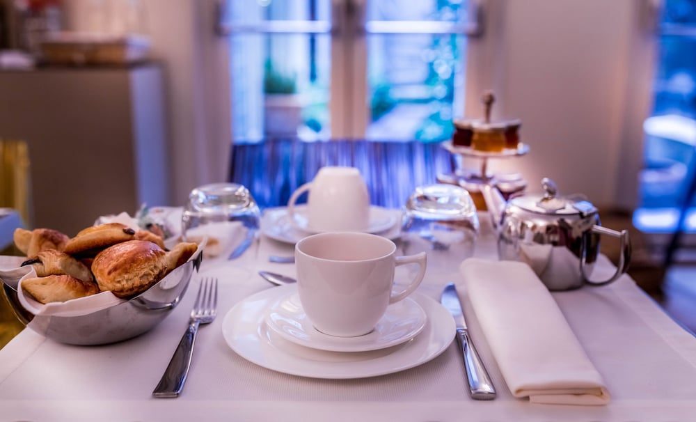 Фото Le Pergolese Paris Champs Elysées